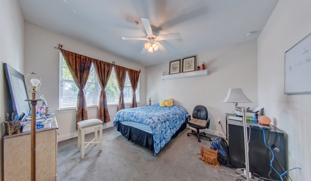 Deco '39 Luxury Apartments Gainesville Fl - 1 Bedroom/1 Bathroom Apartment